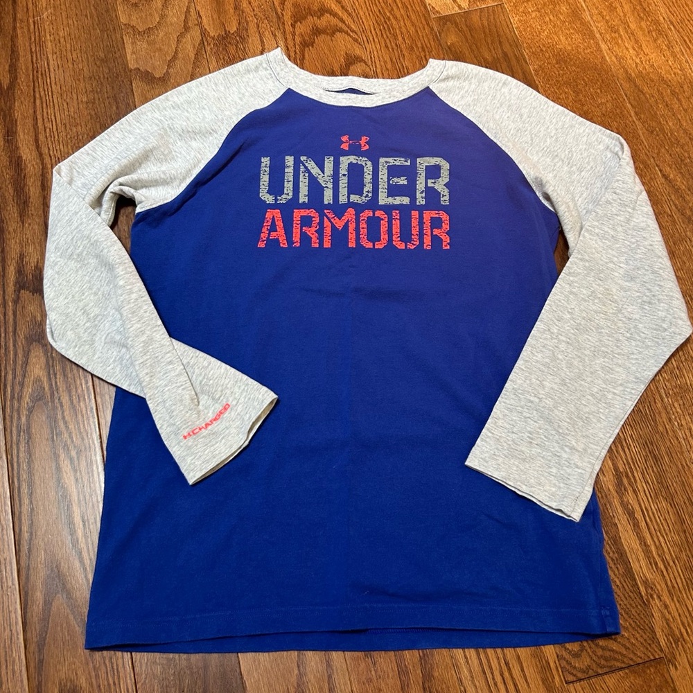 *CLEARANCE* Under Armor youth large long sleeve t shirt